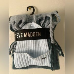 Steve Madden hat and scarf bundle NEW